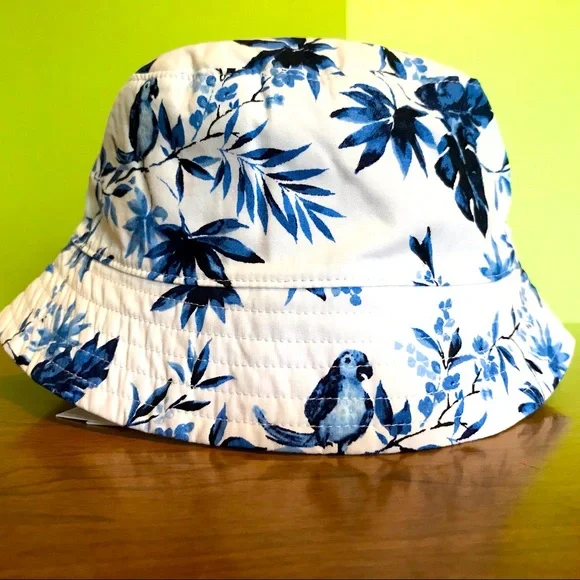 ⭐️SALE⭐️New Janie and Jack size 2T-3 Summer Hat, White +tropical foliage/birds - Picture 1 of 7